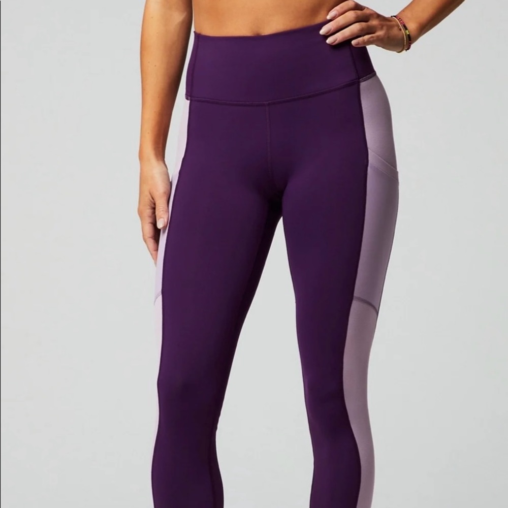 COPY - Fabletics on-the-go powerhold high waisted leggings